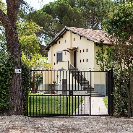 Villa Degli Oleandri Bnb